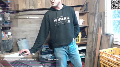 Snapshot of bi_french69 chatting on February 11, 3:51 pm My name is David and if you like public exhibitions you wont be disappointed with me LoL - My favorite vibes is 44 online show from February 11, 3:51 pm