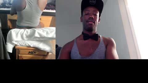 Snapshot of bicepsandfrot chatting on February 17, 4:28 pm BicepsandFrot online show from February 17, 4:28 pm