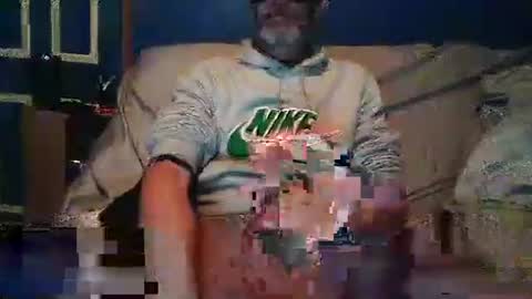 Snapshot of big9inchsnake chatting on January 17, 11:38 am big9inchsnake online show from January 17, 11:38 am