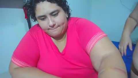 Snapshot of big_small_horny chatting on September 9, 1:49 am Milena And Luz online show from September 9, 1:49 am