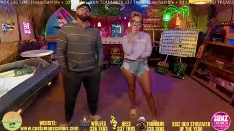 Snapshot of bigbananamilfshake chatting on March 4, 4:38 am Mya and Angelo online show from March 4, 4:38 am