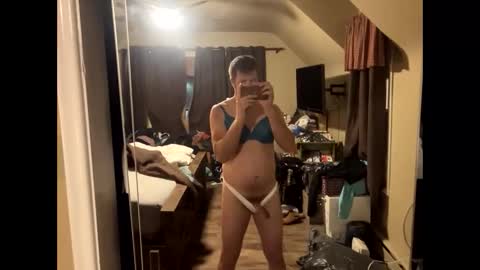 Snapshot of bigcam3cummins chatting on December 5, 3:42 am bigcam3cummins online show from December 5, 3:42 am