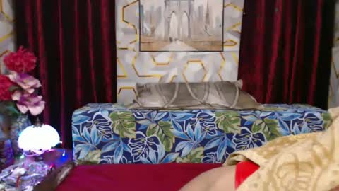 Snapshot of bigthickcock69xx chatting on February 9, 8:45 pm sophia online show from February 9, 8:45 pm