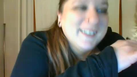 Snapshot of bigwheeliestyle chatting on December 31, 11:53 am Lady of the WHEEL online show from December 31, 11:53 am