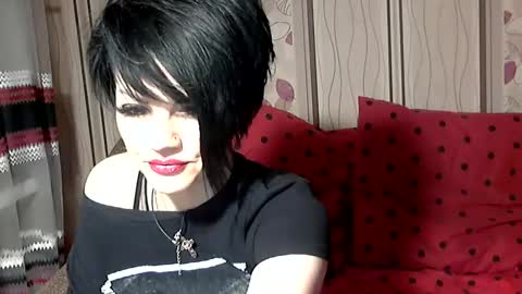 black_hot_01 online show from January 23, 11:15 am