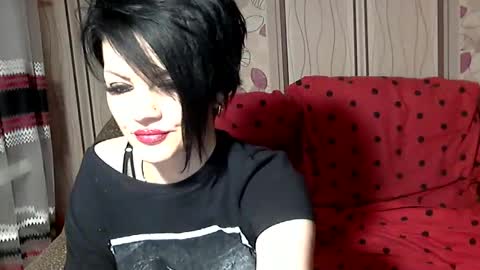 black_hot_01 online show from January 23, 7:11 am