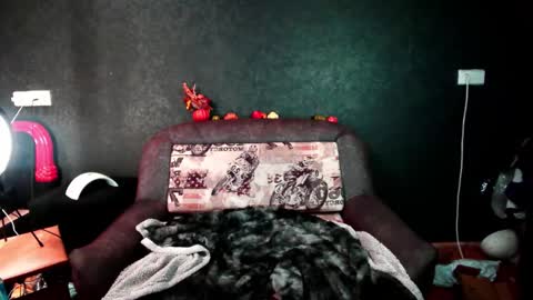 Kristin online show from December 20, 5:40 pm