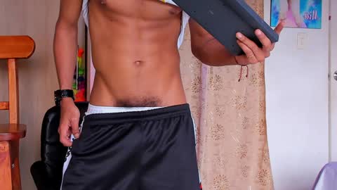  Angel  James  online show from December 26, 5:40 pm