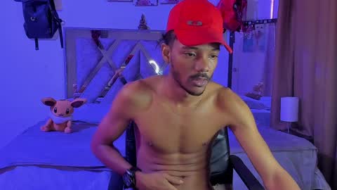  Angel  James  online show from December 14, 7:51 am