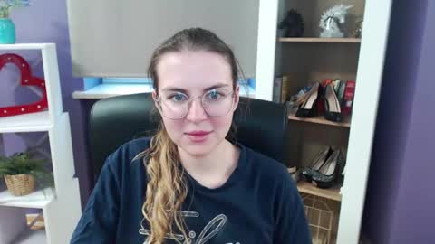 Snapshot of blackrosezoey chatting on February 26, 11:43 am Z O E Y online show from February 26, 11:43 am