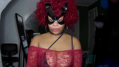 Snapshot of blacksirenqueen chatting on December 12, 8:14 am Queen Siren online show from December 12, 8:14 am