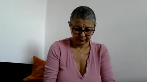 Snapshot of blackwidow05 chatting on January 16, 10:10 am Black Widow online show from January 16, 10:10 am