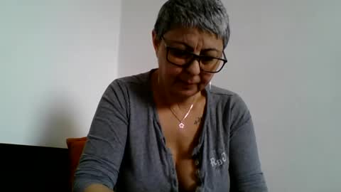 Snapshot of blackwidow05 chatting on March 12, 8:41 am Black Widow online show from March 12, 8:41 am