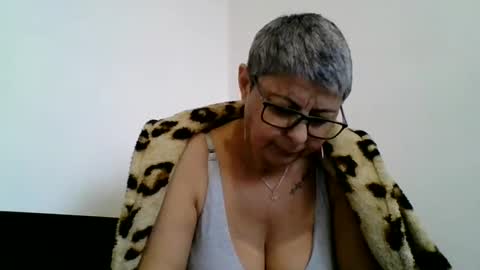 Snapshot of blackwidow05 chatting on February 27, 8:56 am Black Widow online show from February 27, 8:56 am