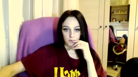 Ivy online show from February 22, 5:02 pm