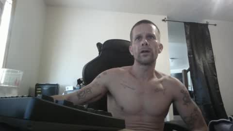 beezy online show from September 15, 2:29 pm