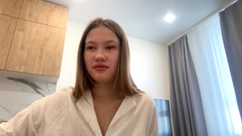Molly online show from September 20, 8:39 am