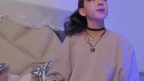 Snapshot of bonniecute_ chatting on September 19, 12:26 am online show from September 19, 12:26 am