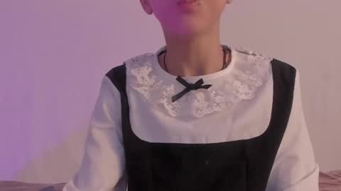 Snapshot of bonniecute_ chatting on March 7, 11:40 am online show from March 7, 11:40 am