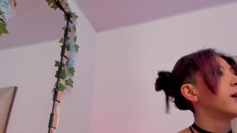 Snapshot of bonniecute_ chatting on January 22, 2:46 pm online show from January 22, 2:46 pm