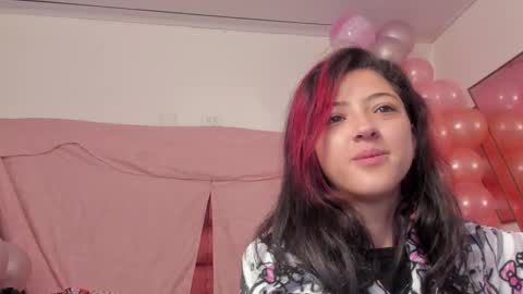 Snapshot of bonniecute_ chatting on March 11, 11:33 am online show from March 11, 11:33 am