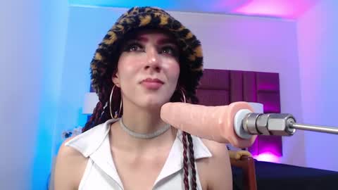 Snapshot of bonnybonnet chatting on February 28, 2:31 am bonnybonnet online show from February 28, 2:31 am