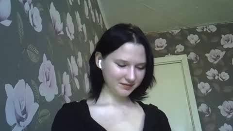 Snapshot of bony_may4 chatting on December 28, 7:00 am bony_may4 online show from December 28, 7:00 am