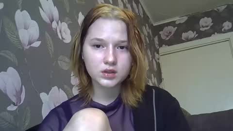 Snapshot of bony_may4 chatting on February 2, 11:18 am bony_may4 online show from February 2, 11:18 am