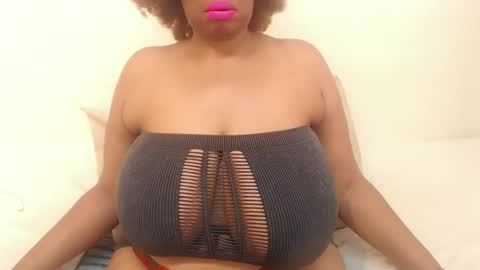 boobyqueen online show from February 6, 9:00 am
