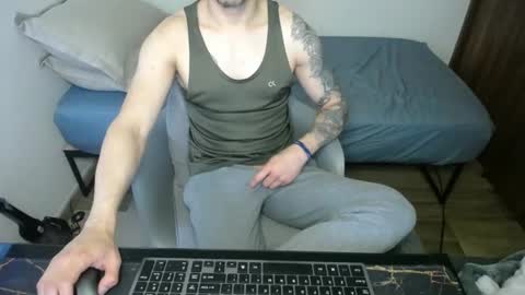 bossking019 online show from March 3, 12:50 pm