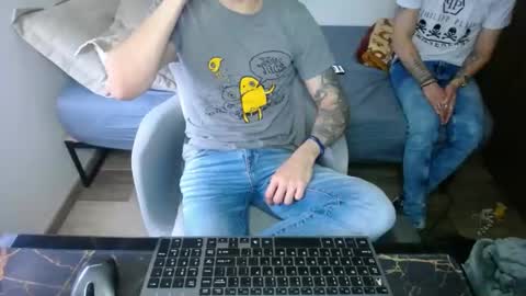 bossking019 online show from March 9, 5:39 pm