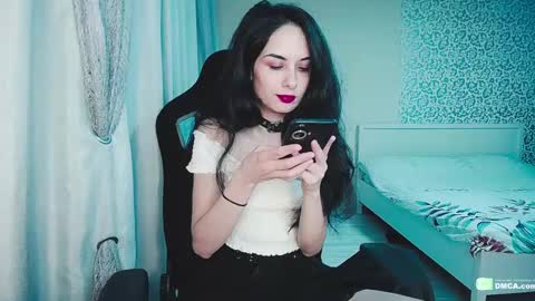Helen  online show from December 18, 2:49 pm