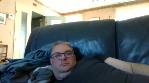 Snapshot of bozo81 chatting on September 19, 3:05 pm bozo81 online show from September 19, 3:05 pm