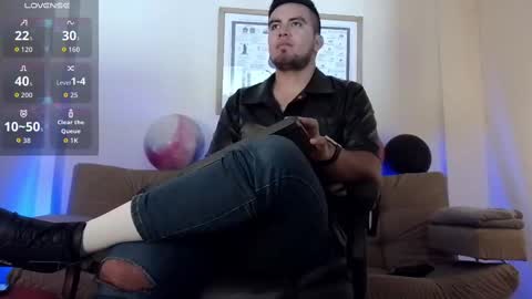 Snapshot of bradleycolton chatting on September 17, 2:42 pm Bradley Colton Independ Model online show from September 17, 2:42 pm
