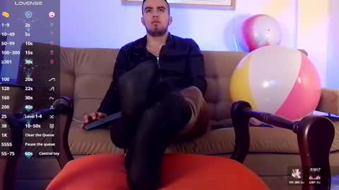 Snapshot of bradleycolton chatting on February 21, 1:33 pm Bradley Colton Independ Model online show from February 21, 1:33 pm