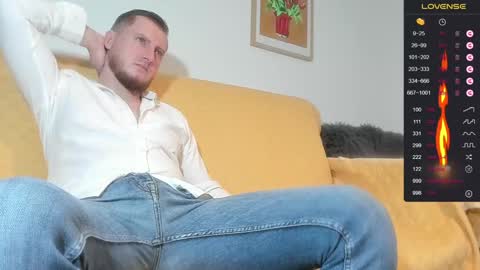 Call me Alex online show from December 4, 7:33 am