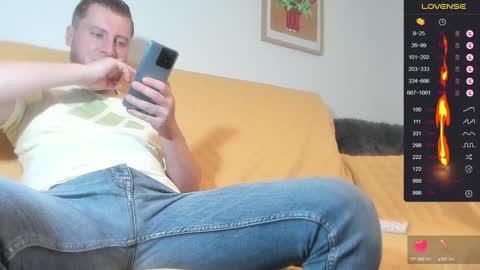 Call me Alex online show from December 5, 12:06 pm