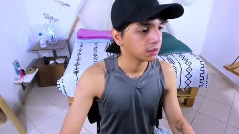 Snapshot of brand_hades chatting on September 16, 1:35 pm B R A N D online show from September 16, 1:35 pm
