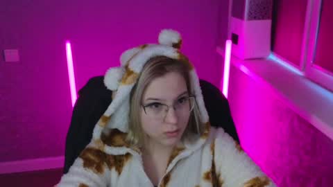 Belle  online show from January 24, 3:00 am
