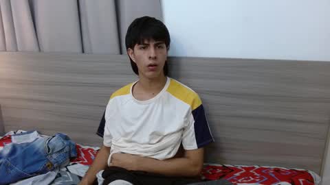 Snapshot of brent18_ chatting on February 12, 1:09 am Esteban online show from February 12, 1:09 am