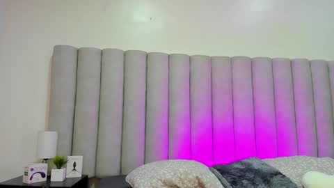 Snapshot of briannajackson_ chatting on February 3, 11:20 am brianna online show from February 3, 11:20 am