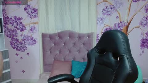 DAYANNA online show from January 28, 10:45 pm