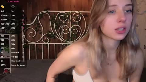Mary online show from February 16, 5:48 pm