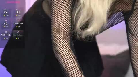 Snapshot of britneyhudson chatting on January 17, 4:49 am britneyhudson online show from January 17, 4:49 am