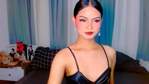 Snapshot of brownsausageroberta chatting on September 12, 9:11 am Roberta GODDESS OF PLEASURE AND SEXUALDESIRE online show from September 12, 9:11 am