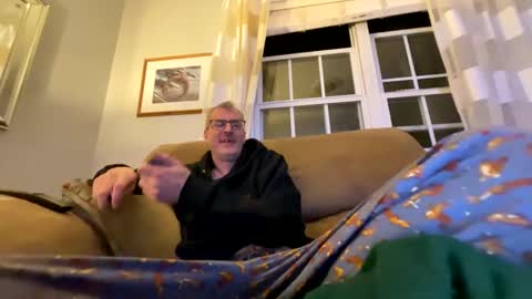 Snapshot of bruce_918 chatting on January 6, 1:31 am Bruce online show from January 6, 1:31 am