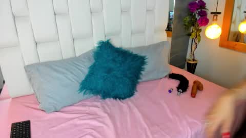 Snapshot of bryna_ chatting on January 12, 3:28 am bryna_ online show from January 12, 3:28 am