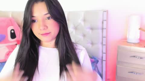 Snapshot of bryonny_ chatting on December 14, 3:15 pm Carly online show from December 14, 3:15 pm