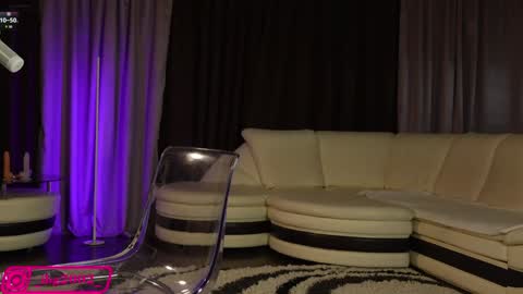 Snapshot of bubble__gum_ chatting on February 9, 1:33 am Bubble gum online show from February 9, 1:33 am