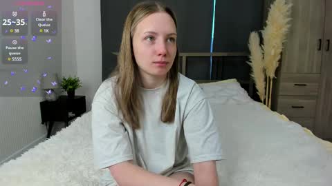 Snapshot of bubblebbb chatting on March 1, 4:15 am Sabrina online show from March 1, 4:15 am